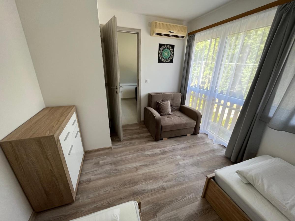 Sunset Beach Apartman Balatonfůzfő Екстериор снимка