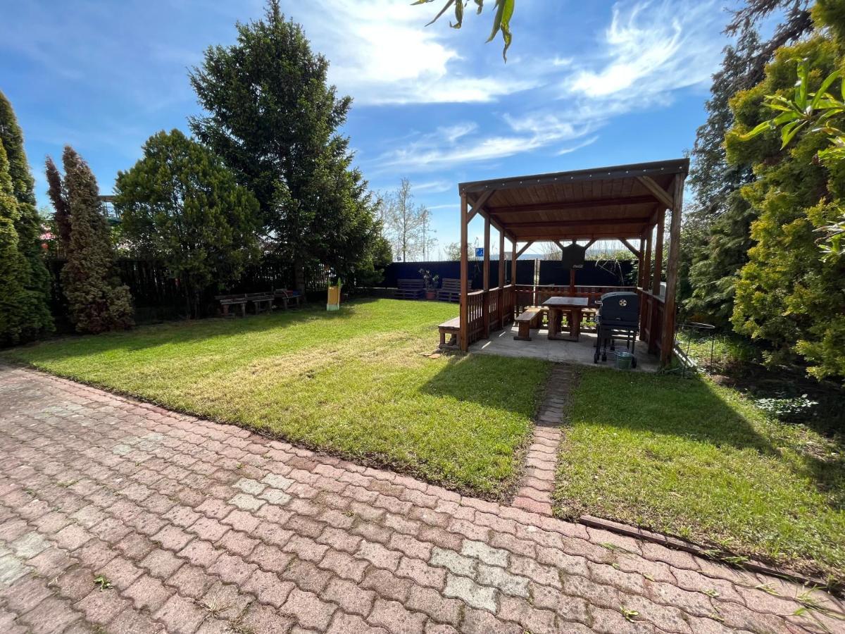 Sunset Beach Apartman Balatonfůzfő Екстериор снимка