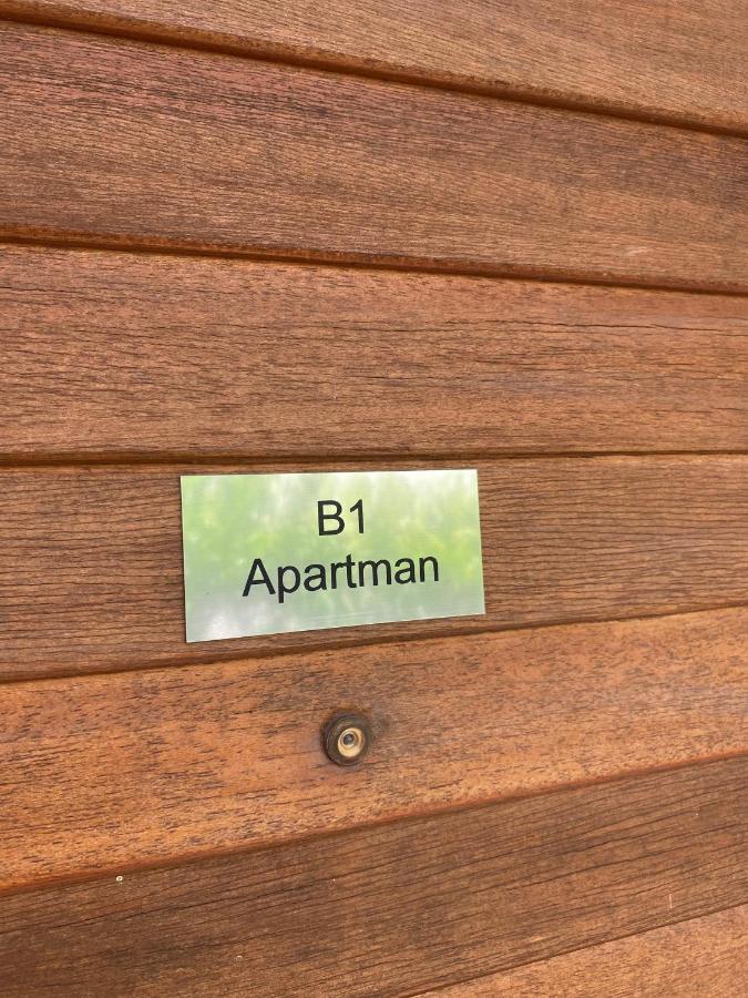 Sunset Beach Apartman Balatonfůzfő Екстериор снимка