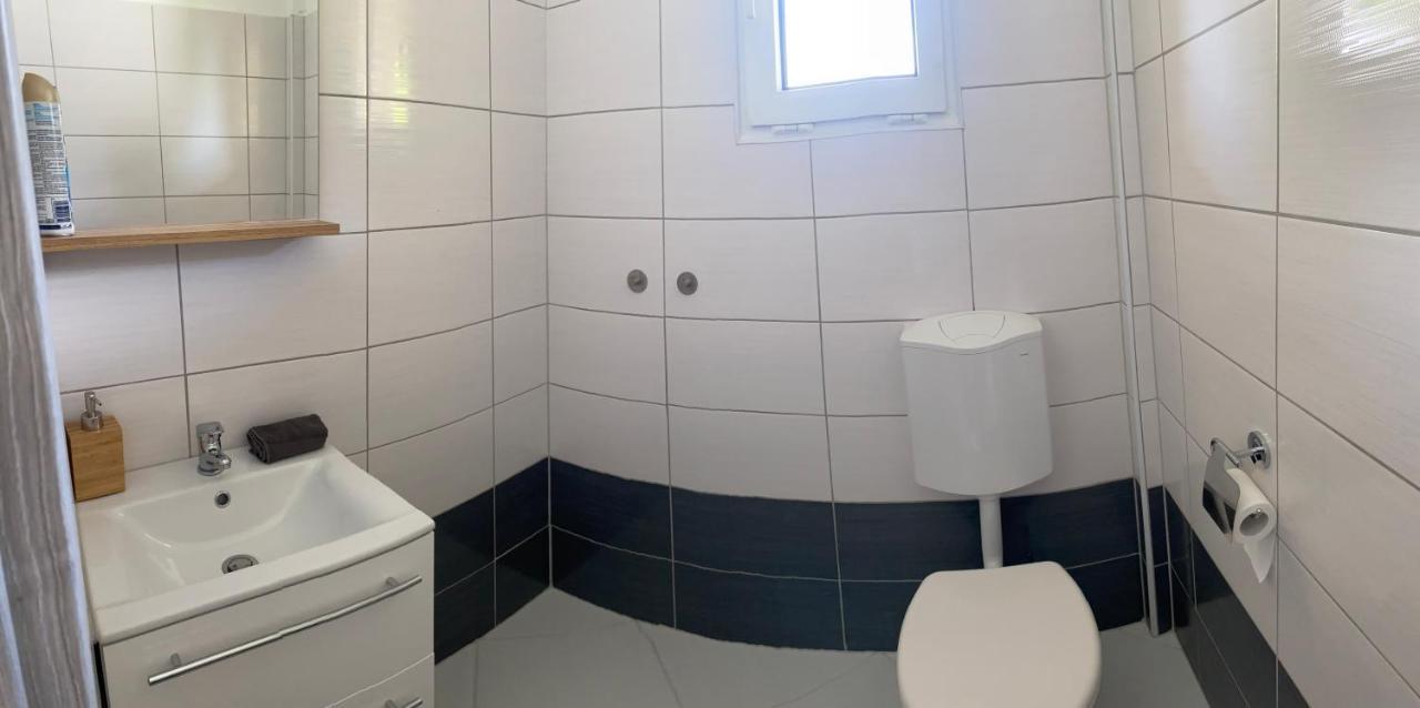 Sunset Beach Apartman Balatonfůzfő Екстериор снимка